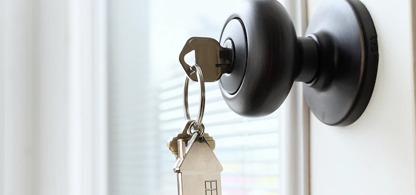 Bifold Door Knob Replacement in Castro Valley, California