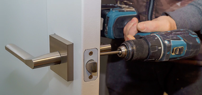 Broken Door Handle Lock Repair in Castro Valley, California